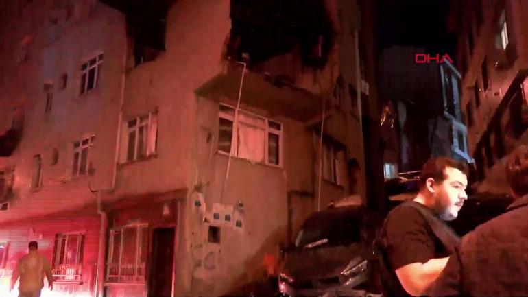  Kağıthanede bir binada patlama