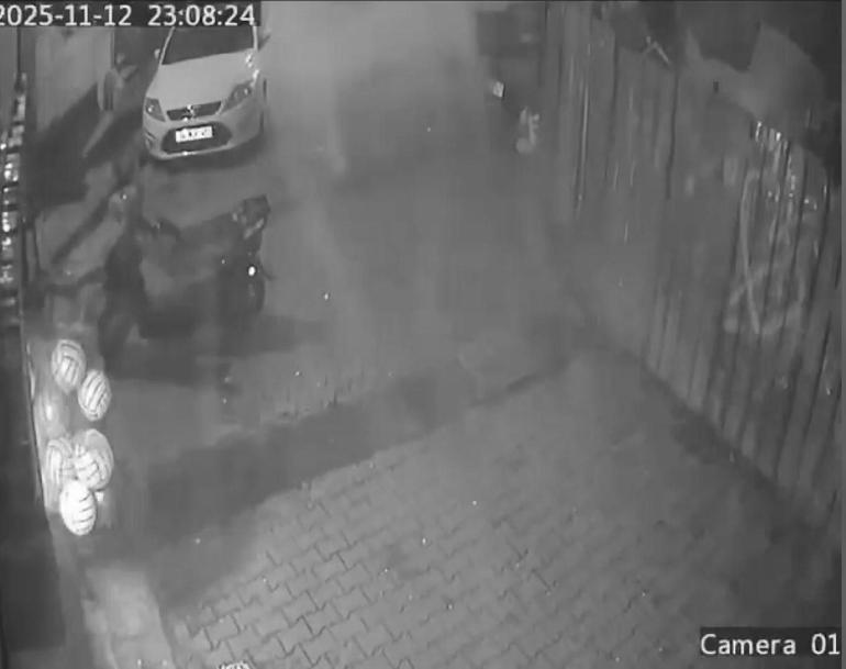 Binanın içinden ateş topu yükseldi