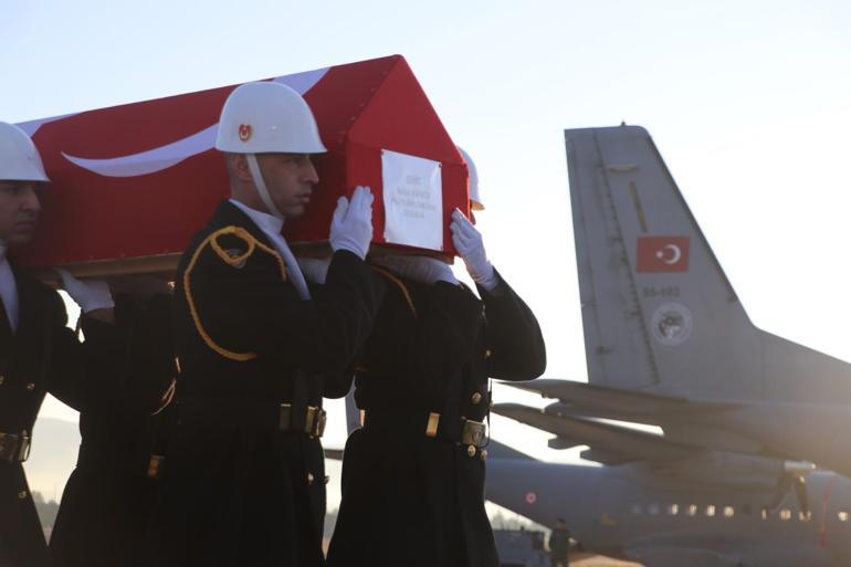 Kahramanlara veda Türkiye şehitlerini uğurladı