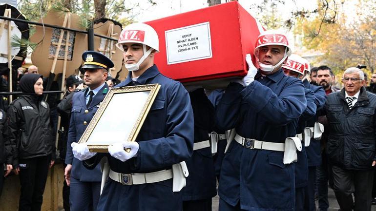 Kahramanlara veda Türkiye şehitlerini uğurladı