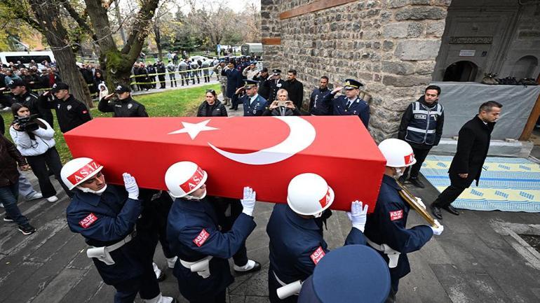 Kahramanlara veda Türkiye şehitlerini uğurladı
