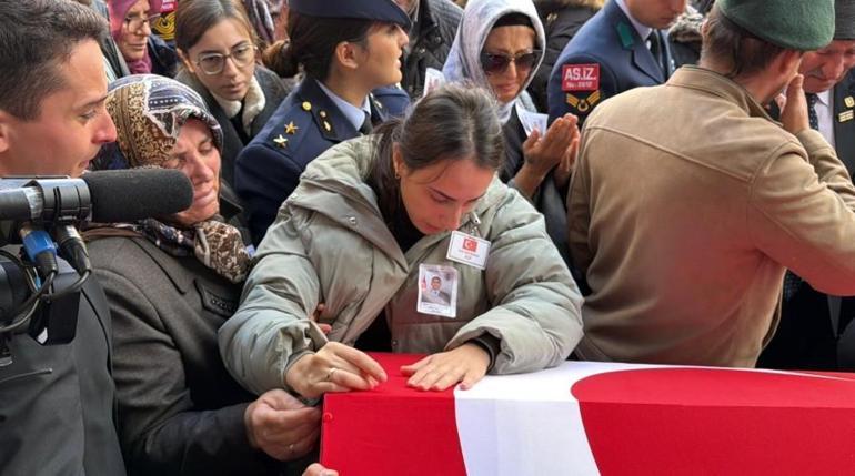 Kahramanlara veda Türkiye şehitlerini uğurladı