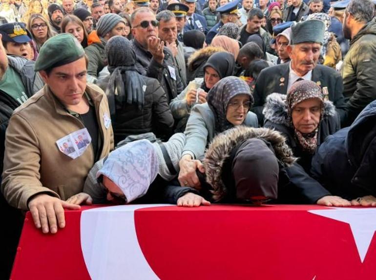 Kahramanlara veda Türkiye şehitlerini uğurladı