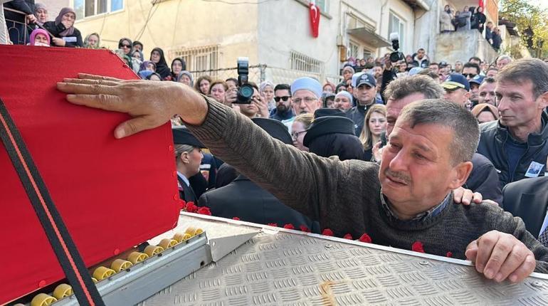 Kahramanlara veda Türkiye şehitlerini uğurladı