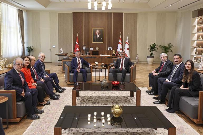CHP Genel Başkanı Özel, KKTC Cumhurbaşkanı Erhürmanı ziyaret etti