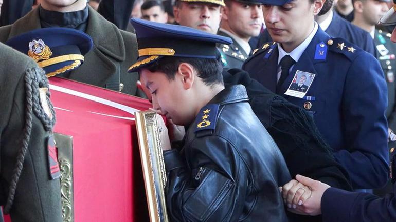 Şehit Hava Pilot Yarbay Gökhan Korkmaz son yolculuğuna uğurlandı