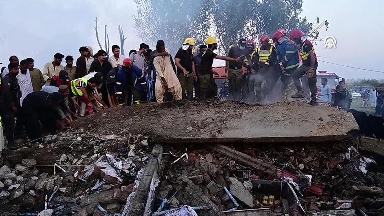 Pakistanda havai fişek fabrikasında patlama: 5 kişi öldü