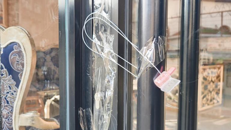  Aileyi ne öldürdü Otel mühürlendi, 8 kişi gözaltına alındı