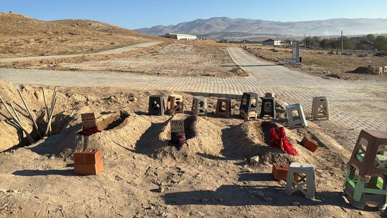 Ailenin sır ölümünde neler yaşandı Kahreden detaylar ortaya çıktı: Kızına dokundu hareket etmiyordu