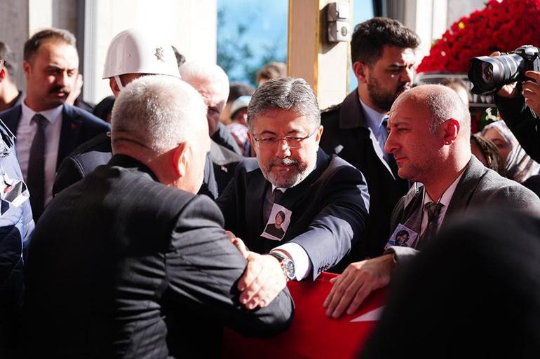 Hırvatistanda şehit olan pilot Hasan Bahar, son yolculuğuna uğurlandı