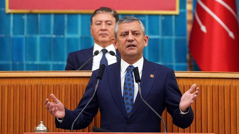 CHPde Özgür Özele yolsuzluk isyanı