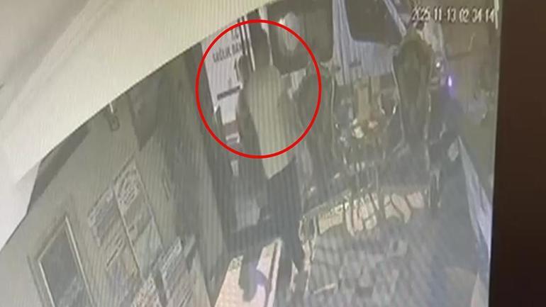 Zehirli otelde Böcek ailesi böyle kilitlenmiş