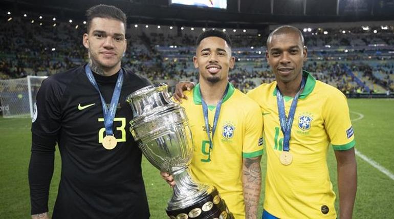 Fernandinho, futbolu bıraktı