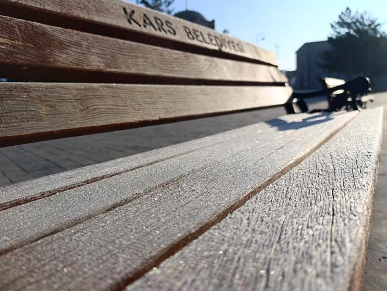 Karsta termometreler eksi 13ü gördü