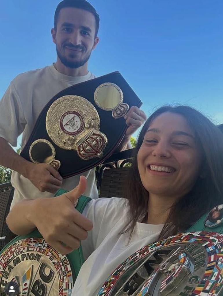 Seren Ay Çetin kimdir, kaç yaşında ve nereli Acun Ilıcalı açıkladı Milli boksör Seren Ay Çetin, Survivor 2026 kadrosunda