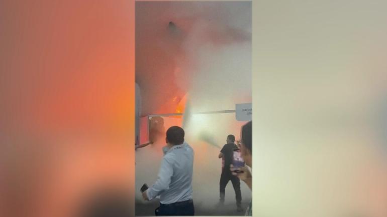 İklim zirvesi sırasında yangın çıktı Bina tahliye edildi, müzakere durduruldu...