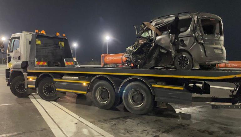  Araç metal yığınına döndü