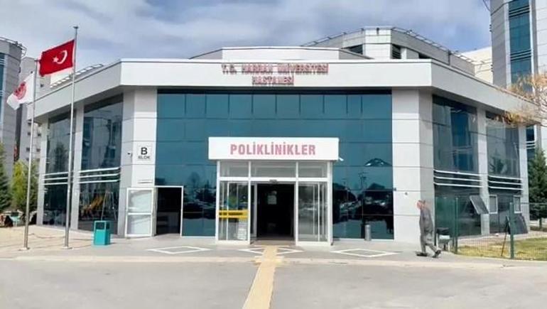  Su görünce kendinden geçmiş