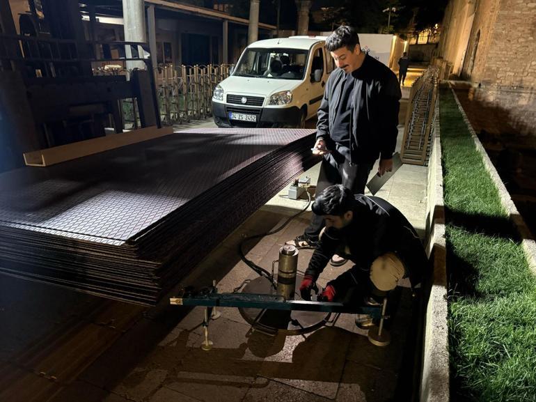 Bakanlıktan Ayasofyada restorasyon açıklaması: İş makinesi eleştirilerine yanıt