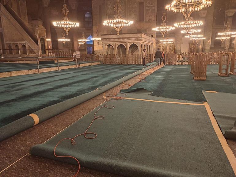 Bakanlıktan Ayasofyada restorasyon açıklaması: İş makinesi eleştirilerine yanıt