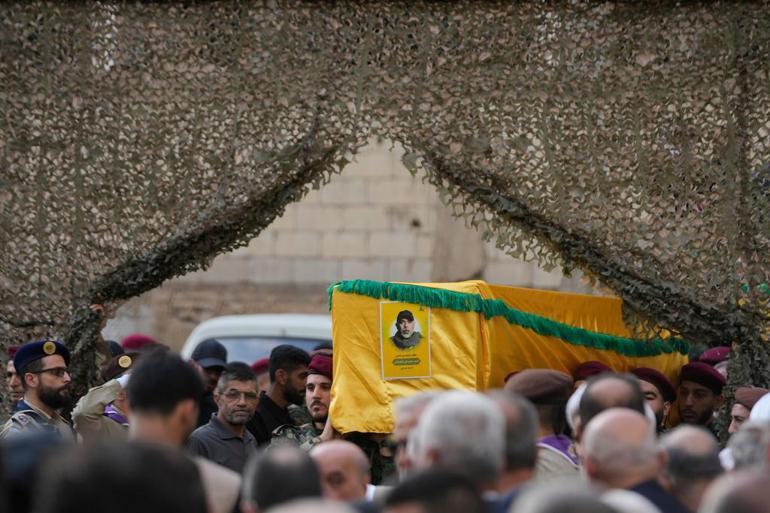 Lübnanda Hizbullahın iki numarası için tören