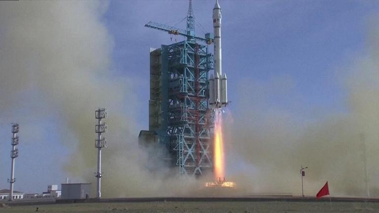 ASTRONOTLAR MAHSUR KALDI Çinden uzaya acil kurtarma aracı