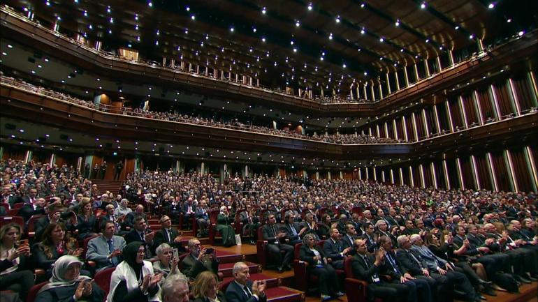  13 yeni şehir hastanesi yapıyoruz