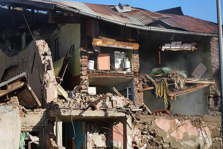  Erzurumda doğal gaz patlaması