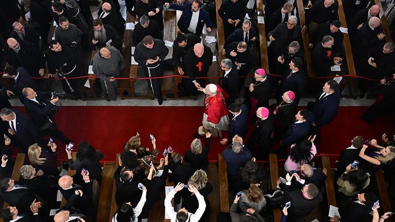  Papa Leo İznikte Tarihi ayin...