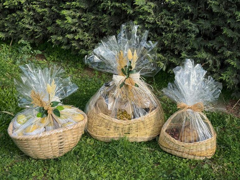 Bursa’dan Papa’ya “çok özel hediyeler” Coğrafi işaretli ürünler üç ayrı sepette armağan edildi