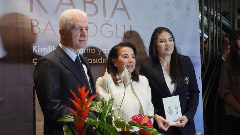 Rabia Babaoğlu’nun yeni kitabı Katıksız okurlarla buluştu