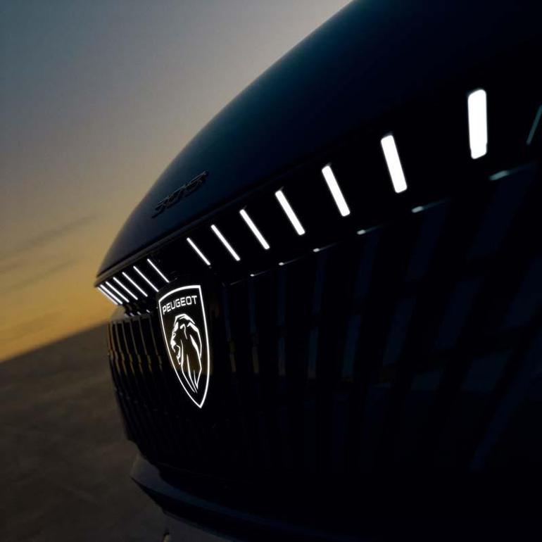 Peugeot 308 yenileniyor