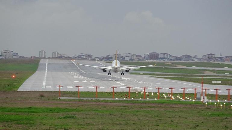 Ziyaretçi akınına uğruyor Sabiha Gökçen pistindeki seyir terasına yoğun ilgi