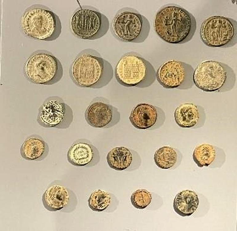 Yurt dışına kaçırılan 110 tarihi eser, Türkiyeye getirildi