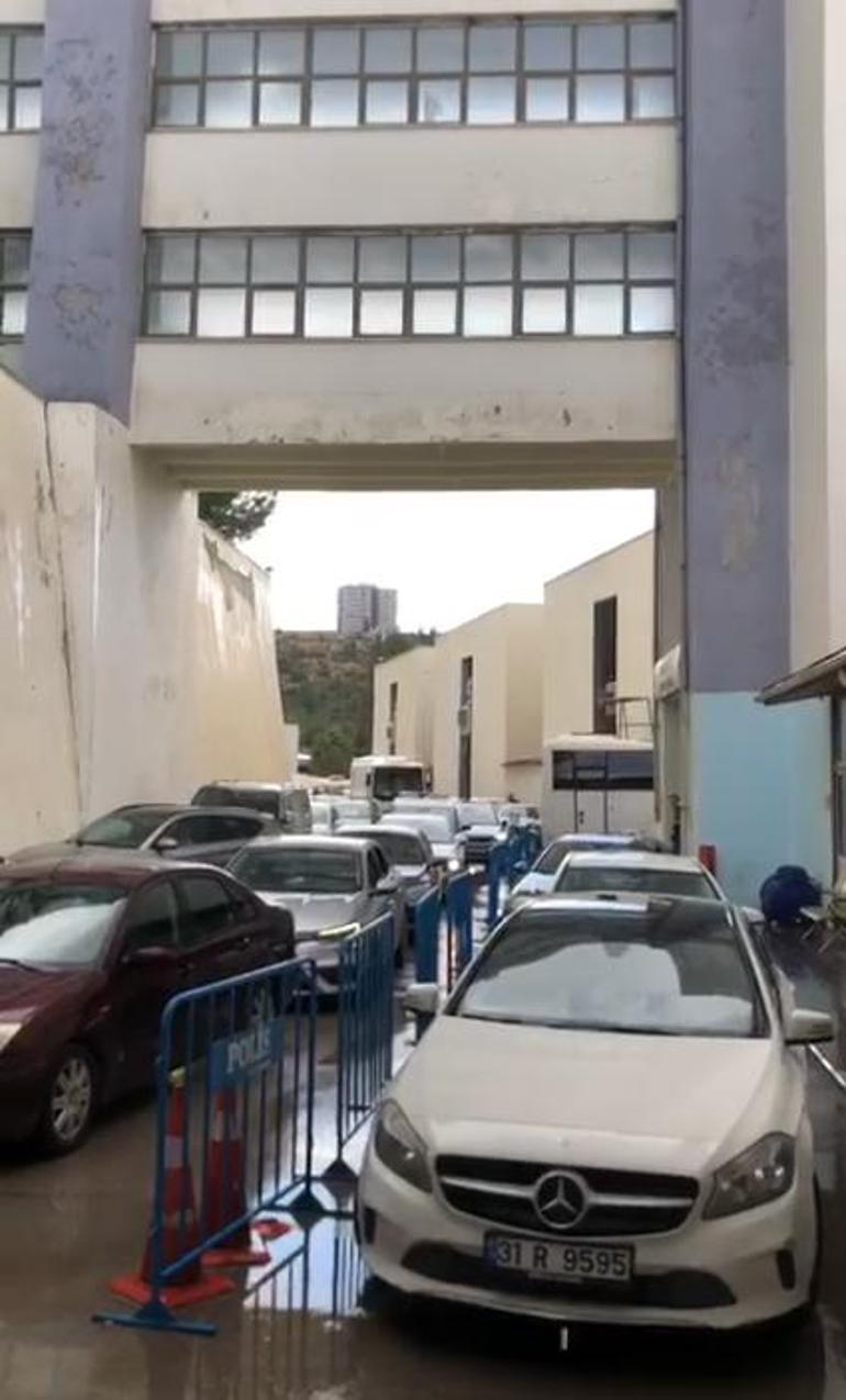  Konumdaki o kadın beni getirdi