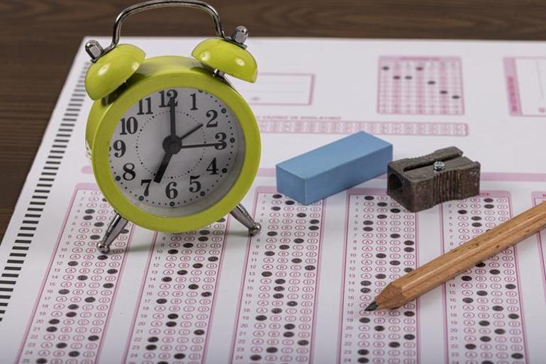 AÖF sınavları saat kaçta başlıyor ve bitiyor AÖF sınavları ne zaman 2025 AÖF SINAV GİRİŞ BELGESİ EKRANI