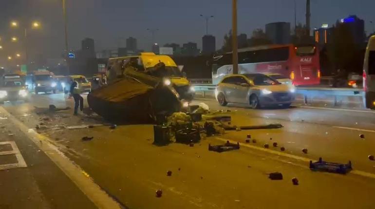 Son dakika haberi: İstanbulda trafiği kilitleyen zincirleme kaza