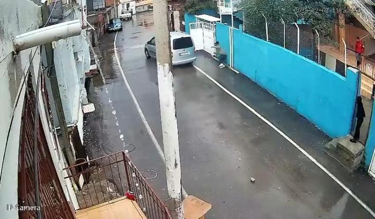  Aracıyla husumetlisini ezmeye çalıştı