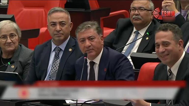 MHP ile CHP, Genel Kurulda şarkı sözleriyle söz düellosu yaptı
