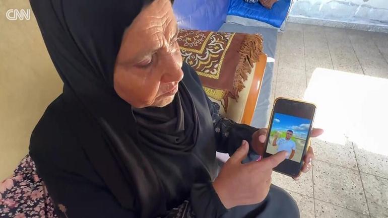 Gazzeli aileler çaresizce çocuklarını bekliyor