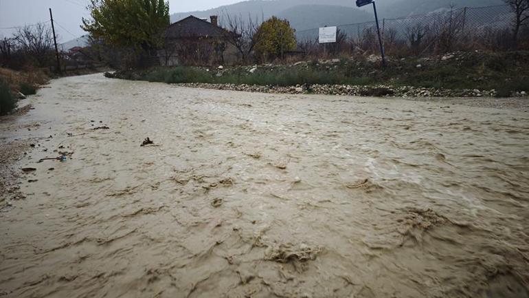 İSTANBUL, BURSA, BALIKESİR DİKKAT Meteoroloji alarm verdi: Kuvvetli sağanak, fırtına ve kar kapıda