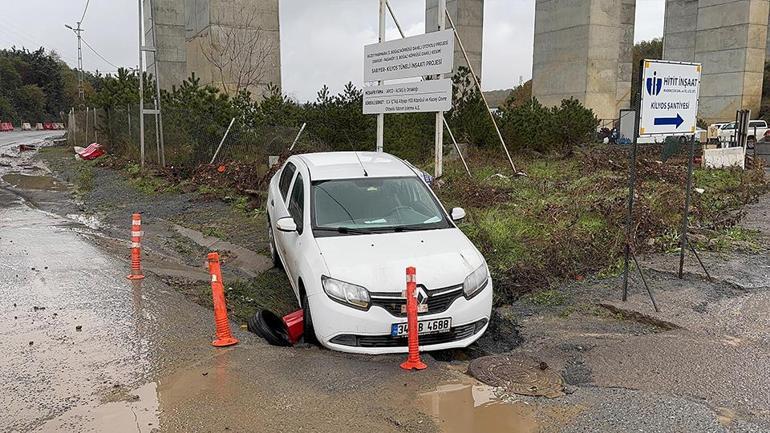  Sarıyer’e 24 saatte 50.8 kilogram yağış Yol çöktü pikap ve kamoynet dereye düştü