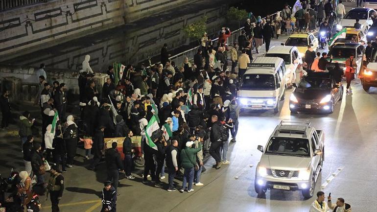 CANLI | Suriye devriminin 1.yılı Şaradan Emevi Camisinde kardeşlik mesajı