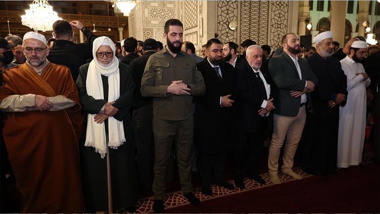 CANLI | Suriye devriminin 1.yılı Şaradan Emevi Camisinde kardeşlik mesajı