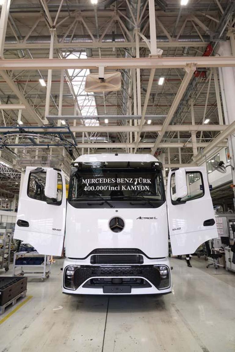 400 bininci kamyonunu üretti