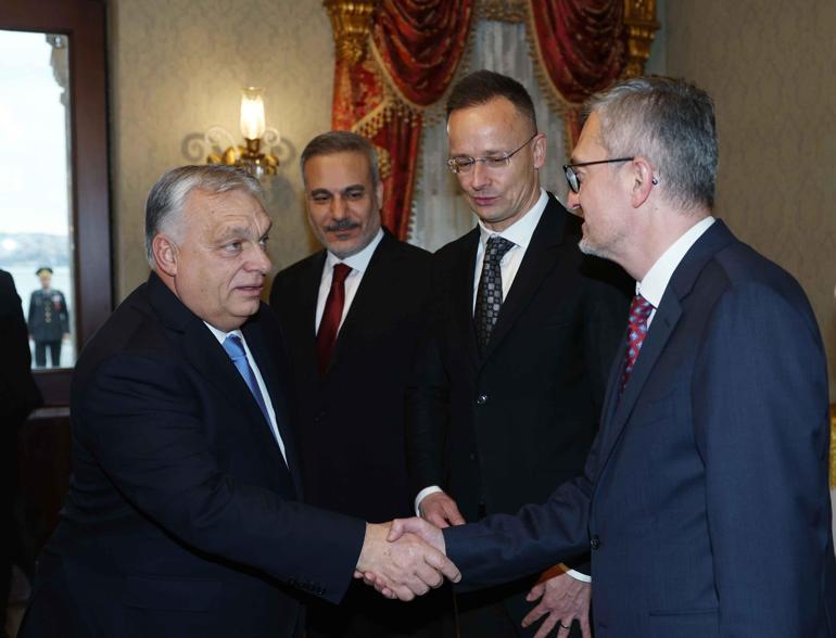  Cumhurbaşkanı Erdoğan, resmi tören ile karşıladı