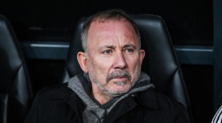 Sergen Yalçın: Bir maçta kaç pozisyona girmemiz gerekiyor