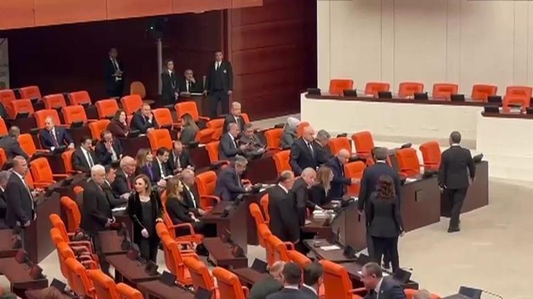 DEM Partiden MHPye çay daveti