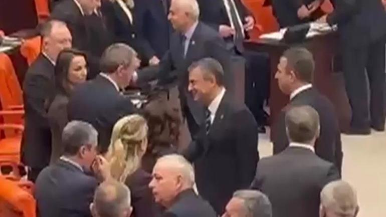 DEM Partiden MHPye çay daveti