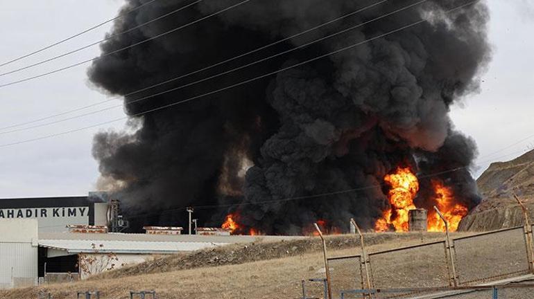 SON DAKİKA... Kırıkkalede fabrikada yangın